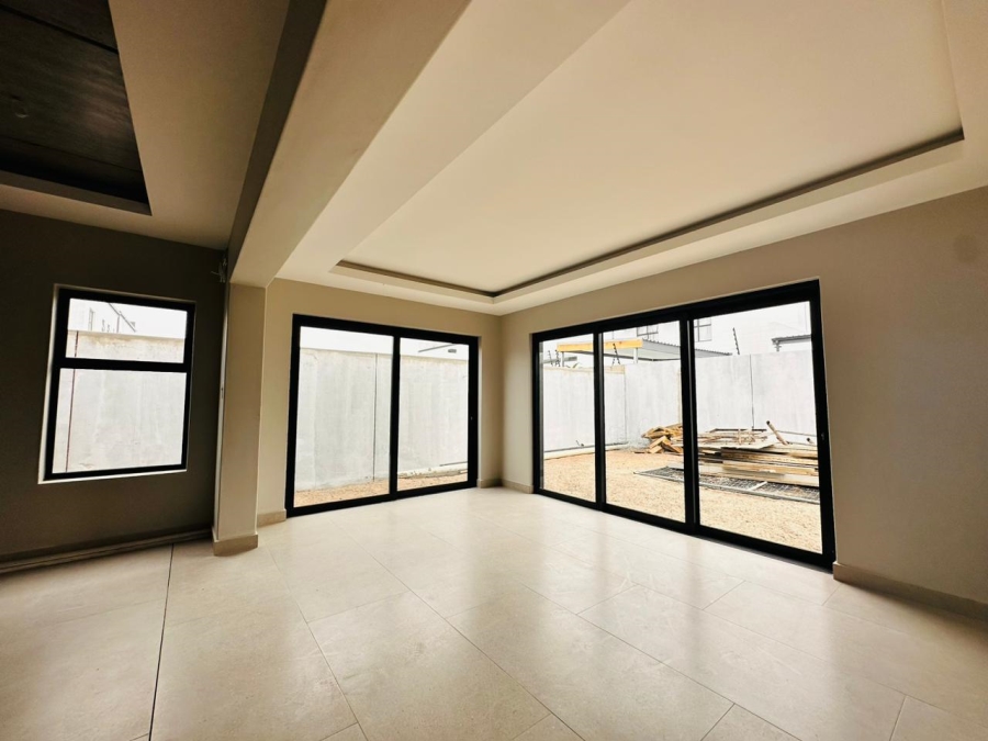 3 Bedroom Property for Sale in Sandown Western Cape